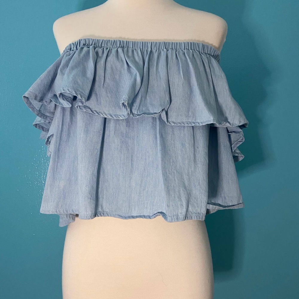 Off the shoulder ruffled crop top.